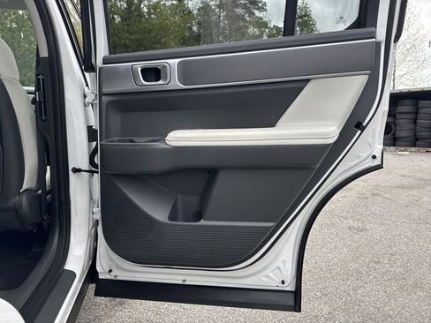 Certified 2025 Hyundai Santa Fe SEL image 16