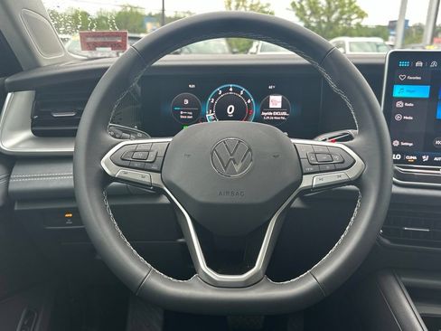 New 2026 Volkswagen Tiguan SE AWD/4WD image 14