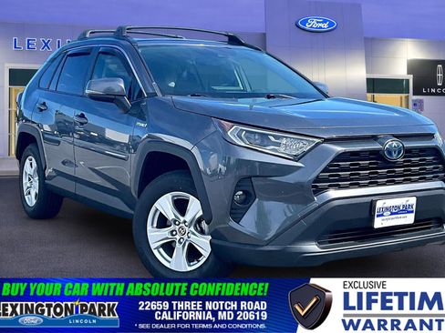 Used 2021 Toyota RAV4 XLE w/ Convenience Package AWD/4WD image 1