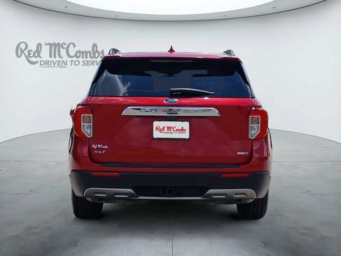 Used 2020 Ford Explorer XLT w/ Equipment Group 202A AWD/4WD image 4