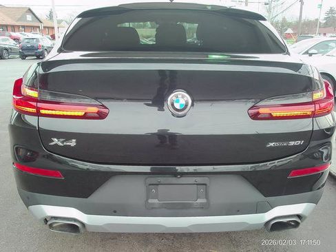 Used 2022 BMW X4 xDrive30i image 4