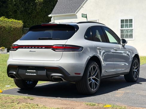 New 2026 Porsche Macan AWD/4WD image 8