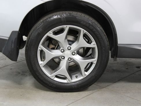 Used 2016 Subaru Forester 2.5i Touring w/ Eyesight & Navigation System AWD/4WD image 13