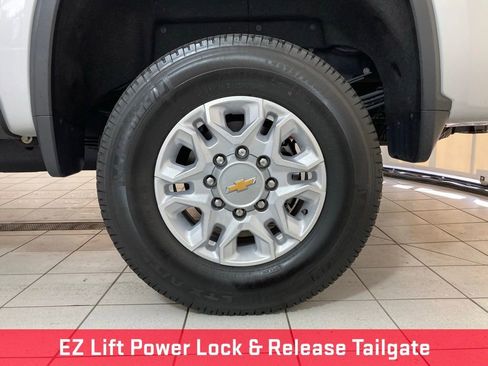 Used 2022 Chevrolet Silverado 3500 LTZ w/ LTZ Convenience Package image 29