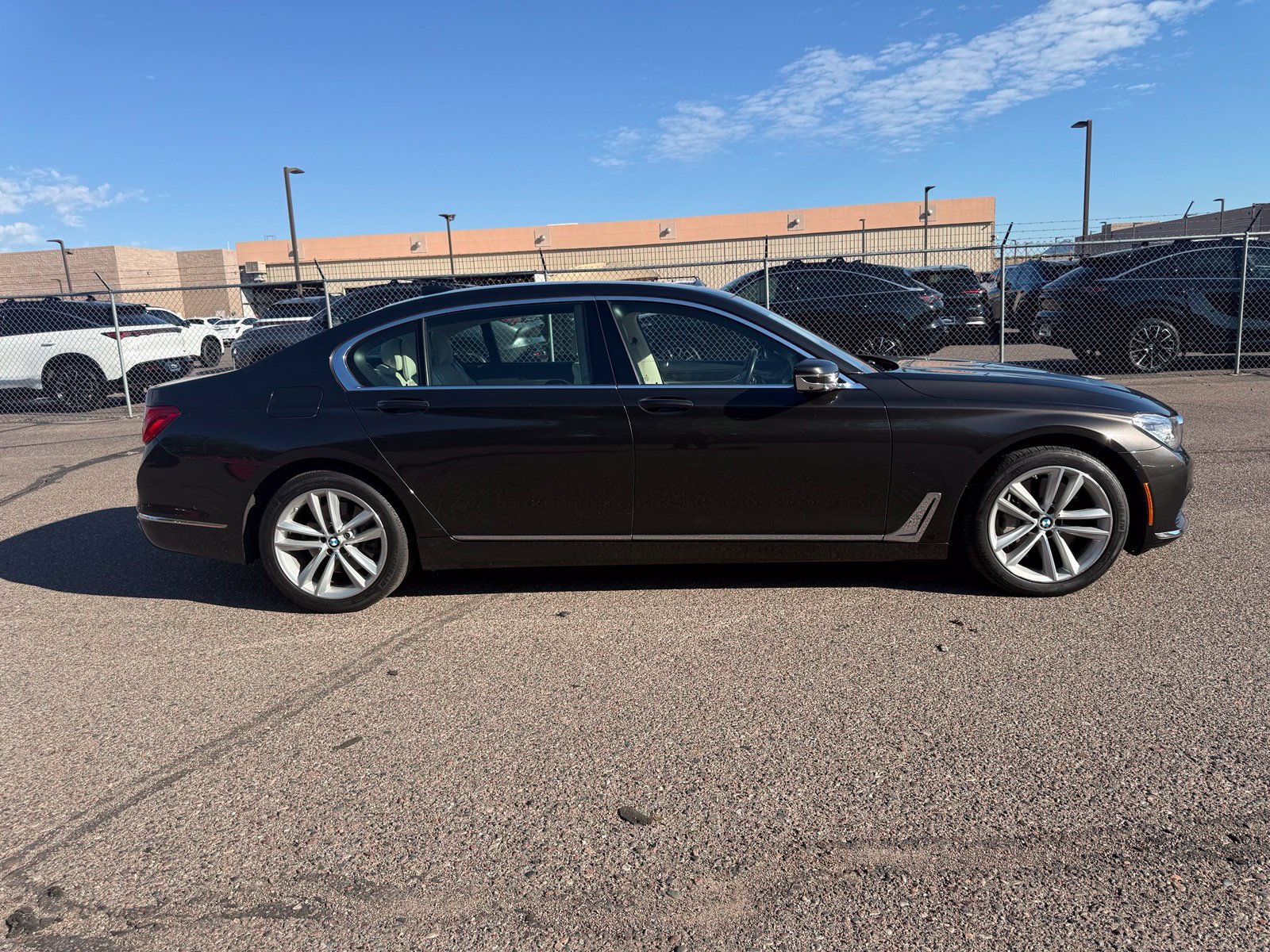 Used 2016 BMW 750i xDrive AWD/4WD image 4