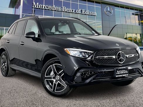 Used 2026 Mercedes-Benz GLC 300 4MATIC image 1