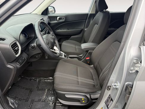 Certified 2023 Hyundai Venue SEL image 10