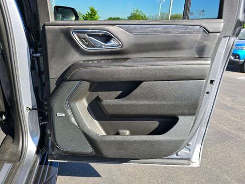 Used 2021 GMC Yukon XL SLT w/ SLT Premium Package AWD/4WD image 36