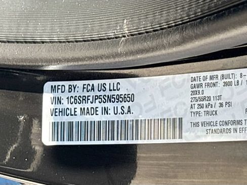 Used 2025 RAM 1500 Laramie AWD/4WD image 34