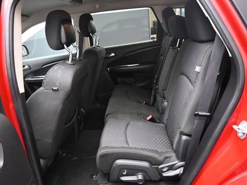 Used 2017 Dodge Journey SE w/ Flexible Seating Group FWD image 30