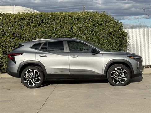 New 2026 Chevrolet Trax RS w/ Driver Confidence Package image 3