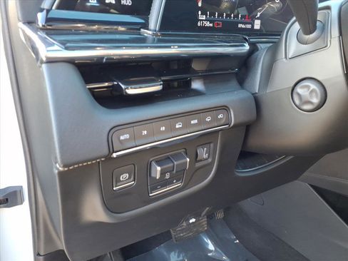 Used 2021 Cadillac Escalade ESV Sport w/ Driver Assist Tech Package image 30