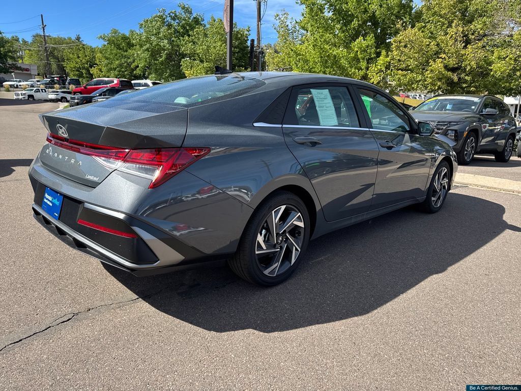 Certified 2026 Hyundai Elantra Limited FWD image 10