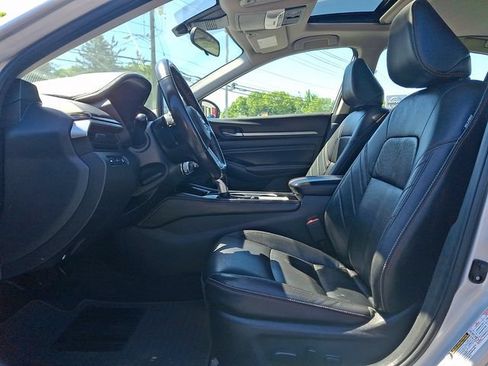 Certified 2023 Nissan Altima 2.5 SR w/ SR Premium Package AWD/4WD image 14