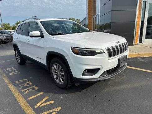 Used 2021 Jeep Cherokee Latitude Lux w/ Mopar Interior Package AWD/4WD image 2