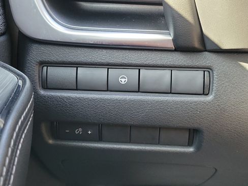 Used 2021 Nissan Rogue SV FWD image 27