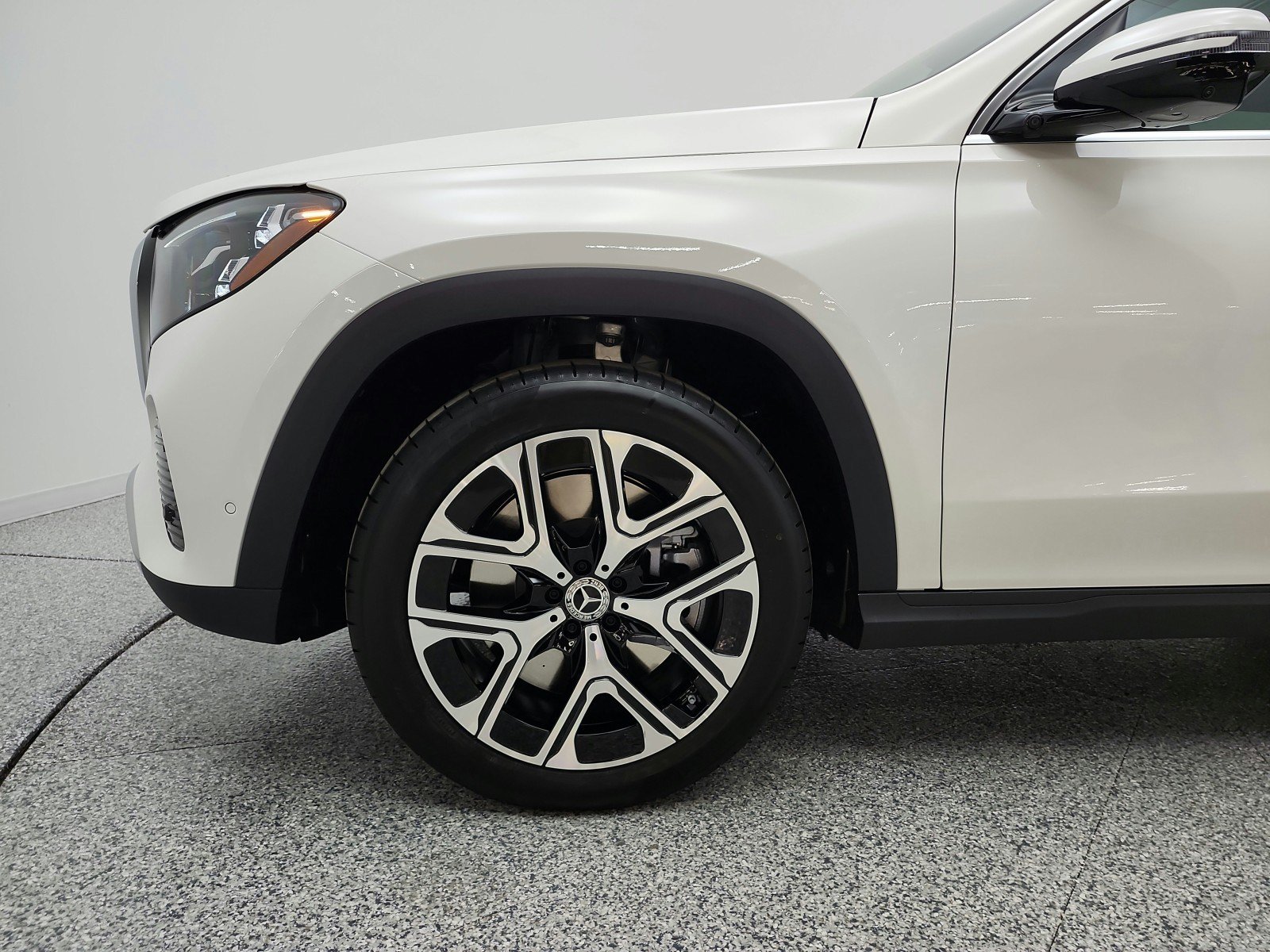 New 2027 Mercedes-Benz GLS 450 4MATIC image 15