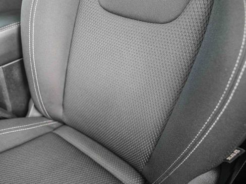 Used 2023 Jeep Renegade Altitude image 29