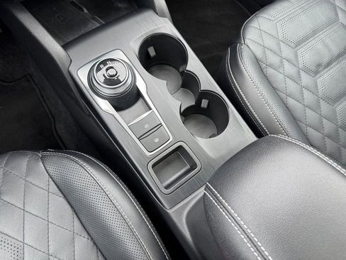 Used 2023 Ford Escape Platinum w/ Premium Technology Package AWD/4WD image 15