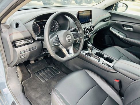 Used 2024 Nissan Sentra SR w/ SR Premium Package image 13