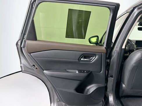 Used 2023 Nissan Rogue SL image 27