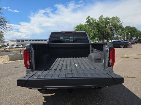 Used 2023 GMC Sierra 1500 SLT w/ SLT Premium Package AWD/4WD image 21