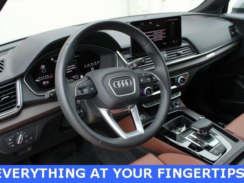 Used 2025 Audi Q5 2.0T Premium Plus w/ Premium Plus Package image 2