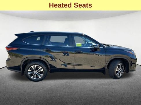 Certified 2024 Toyota Highlander XLE AWD/4WD image 13