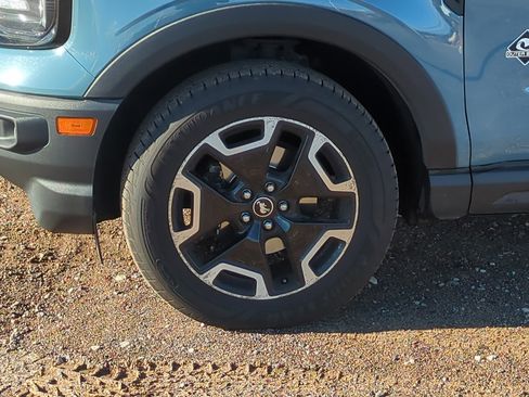 Used 2021 Ford Bronco Sport Outer Banks image 10