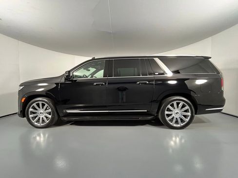 Used 2021 Cadillac Escalade ESV Premium Luxury Platinum image 4