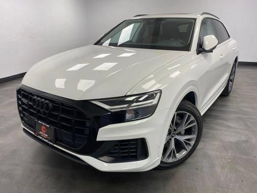 Used 2022 Audi Q8 Premium AWD/4WD image 1