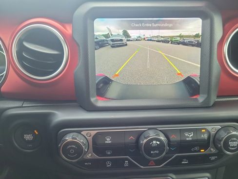 Certified 2023 Jeep Gladiator Rubicon image 34