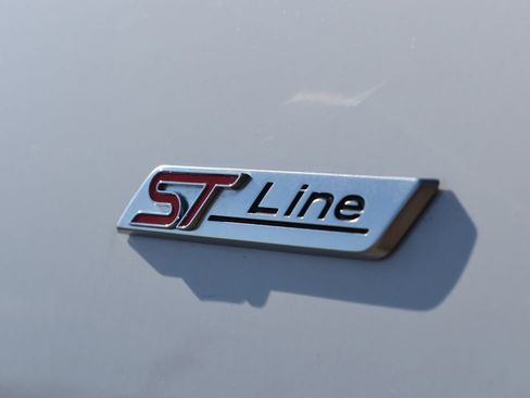 Used 2023 Ford Escape ST-Line w/ Tech Pack #1 AWD/4WD image 6
