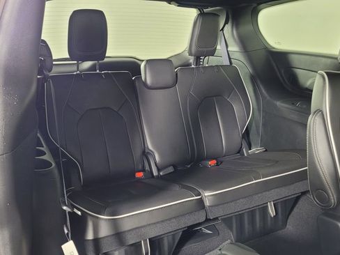 New 2026 Chrysler Pacifica Limited w/ S Appearance Package image 39