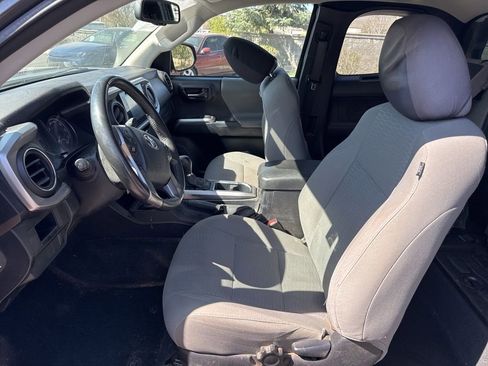 Used 2017 Toyota Tacoma SR5 w/ Tow Package image 21