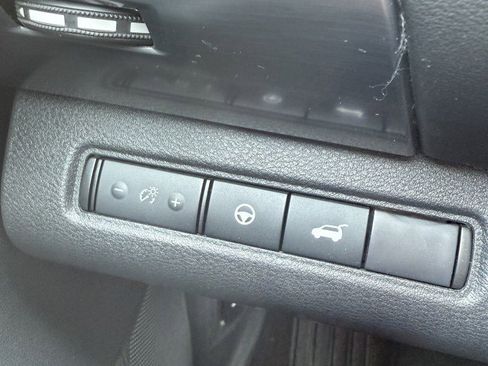 Used 2024 Nissan Pathfinder SL w/ SL Premium Package image 17