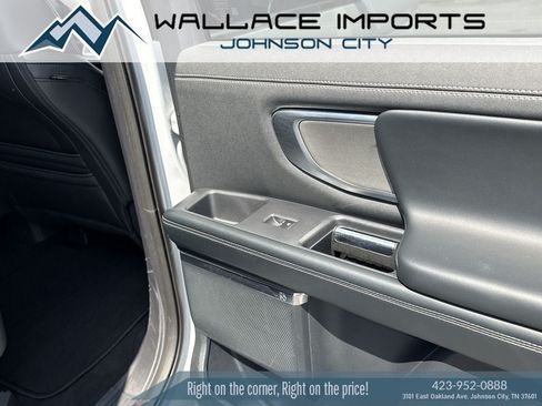 Used 2025 Ford Expedition Platinum AWD/4WD image 42