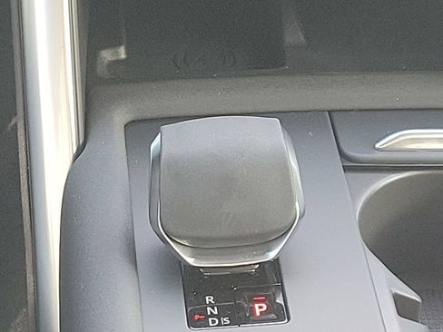 New 2025 Land Rover Discovery S AWD/4WD image 20