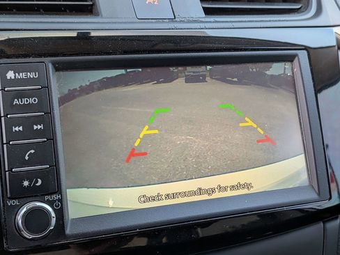 Used 2019 Nissan Sentra S image 6