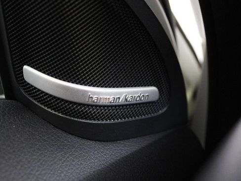Used 2017 Mercedes-Benz GLA 250 image 38