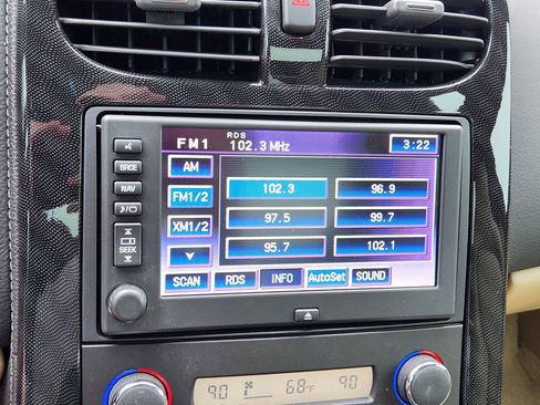 Used 2011 Chevrolet Corvette Grand Sport w/ Preferred Equipment Group image 19