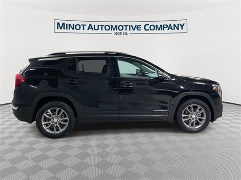 Used 2022 GMC Terrain SLT image 9