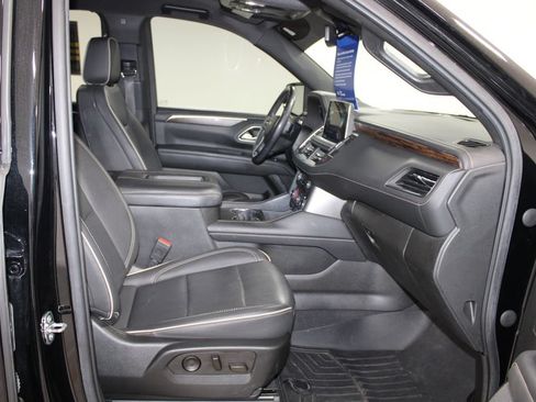Used 2022 Chevrolet Suburban Premier RWD image 30