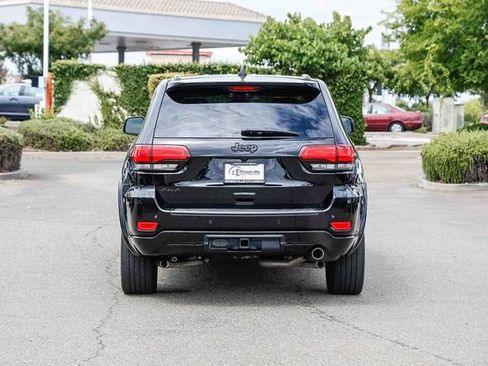 Used 2020 Jeep Grand Cherokee Altitude AWD/4WD image 4