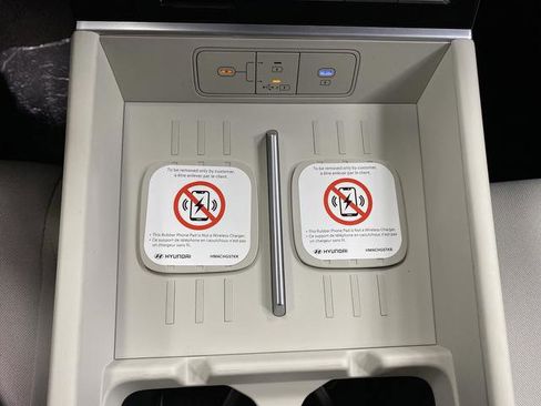 New 2026 Hyundai Santa Fe SE image 22