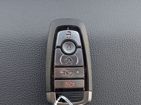 New 2025 Ford F150 Lariat w/ Equipment Group 501A Mid image 32