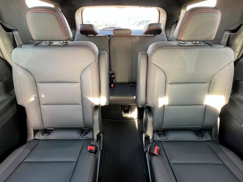 New 2026 Chevrolet Traverse Z71 w/ Enhanced Driving Package image 27