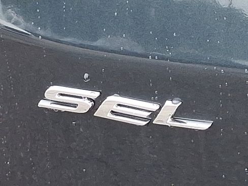 Used 2024 Ford Edge SEL w/ Convenience Package AWD/4WD image 30