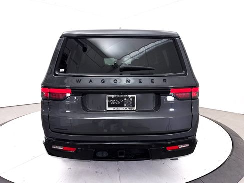 Used 2023 Jeep Wagoneer Series II AWD/4WD image 20