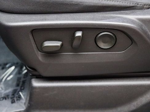 Used 2022 Chevrolet Silverado 1500 Custom image 21